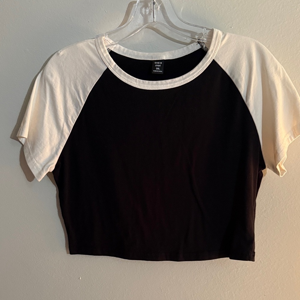 Forever 21 Black and Cream Raglan Crop Top